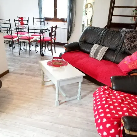A Avec Jardin Apartament Villeneuve-dʼAveyron