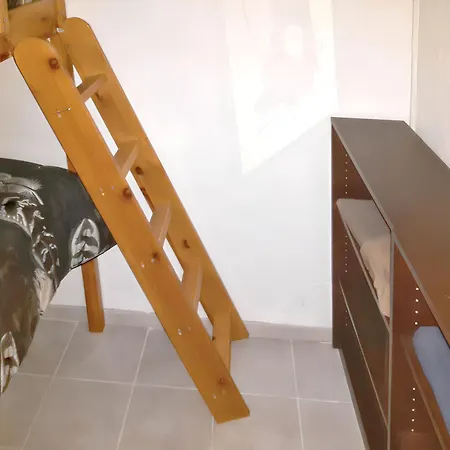 A Avec Jardin شقة