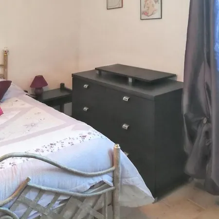 Apartment A Avec Jardin *