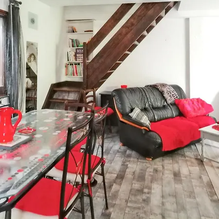 A Avec Jardin Apartment *