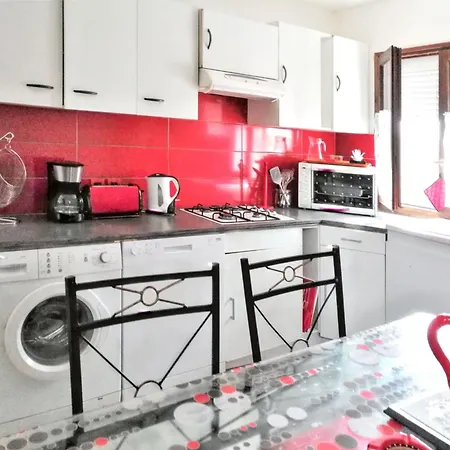 Apartment A Avec Jardin *