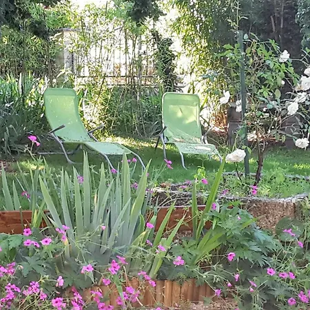 Apartment A Avec Jardin