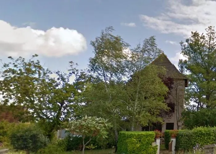 A Avec Jardin Villeneuve-d'Aveyron