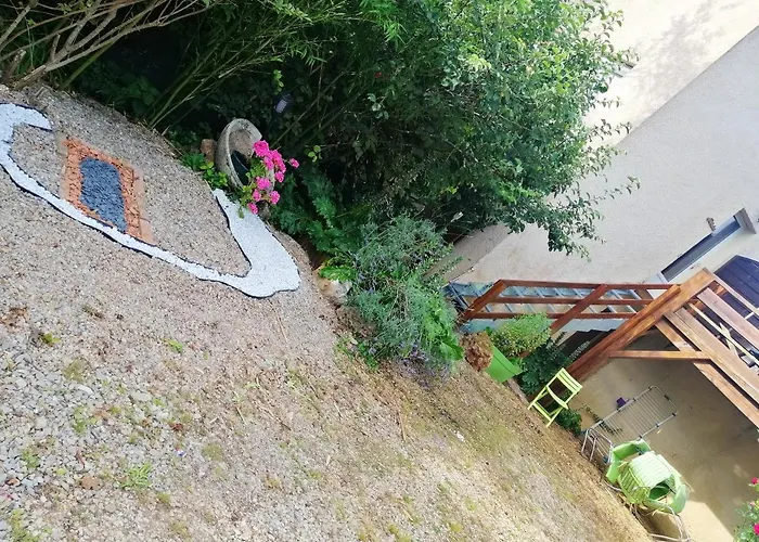 Apartman A Avec Jardin Villeneuve-dʼAveyron