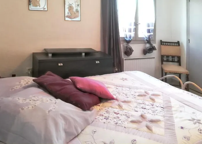 Апартаменты A Avec Jardin Villeneuve-d'Aveyron