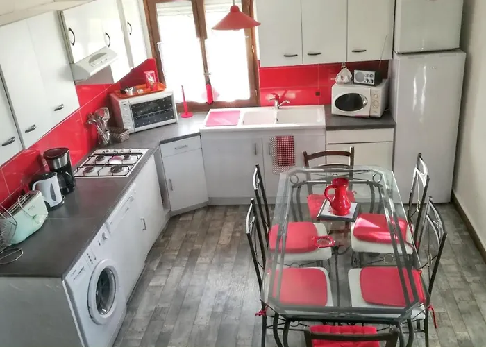 Апартаменты A Avec Jardin Villeneuve-d'Aveyron